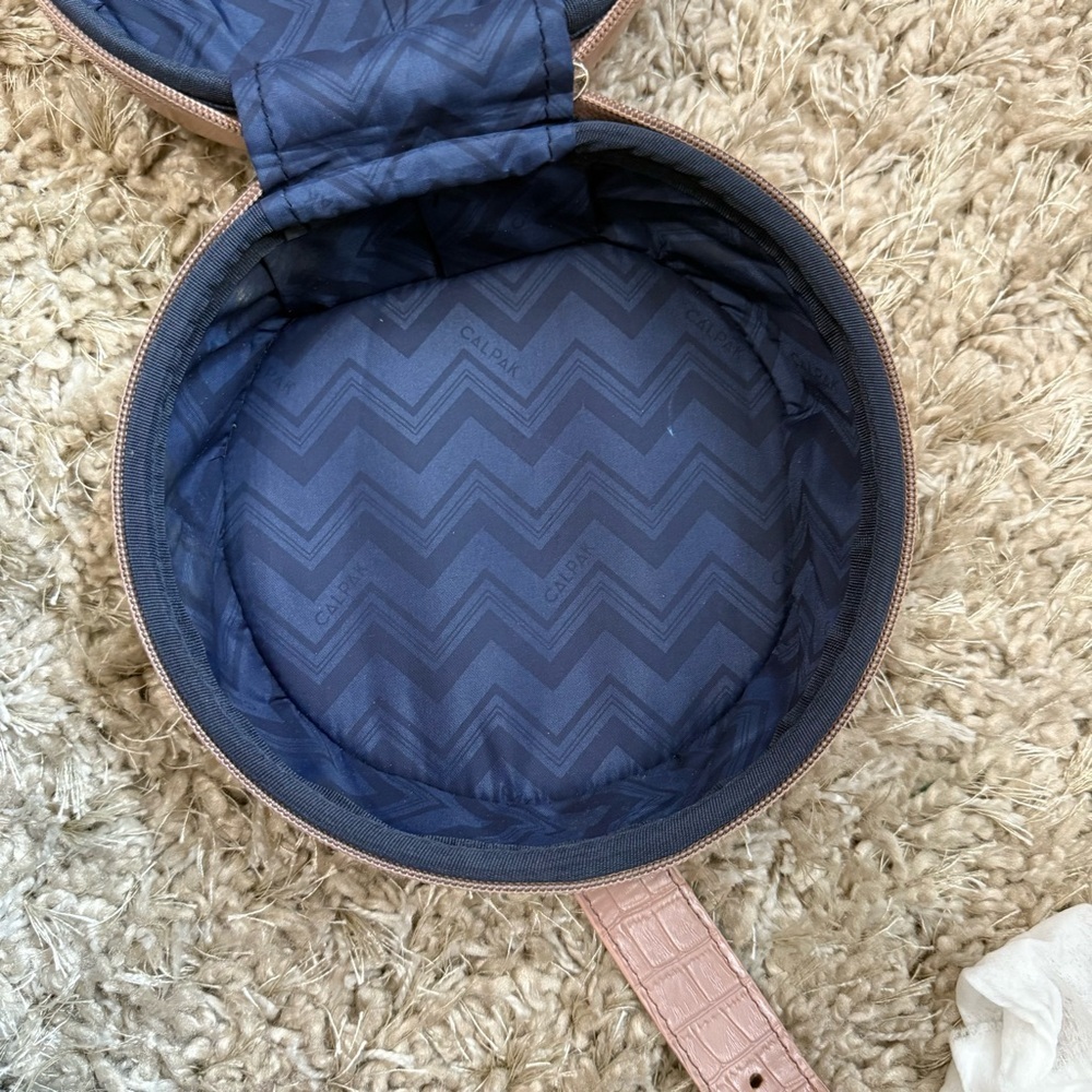 Calpak mini hatbox in rose gold - Picture 10 of 14